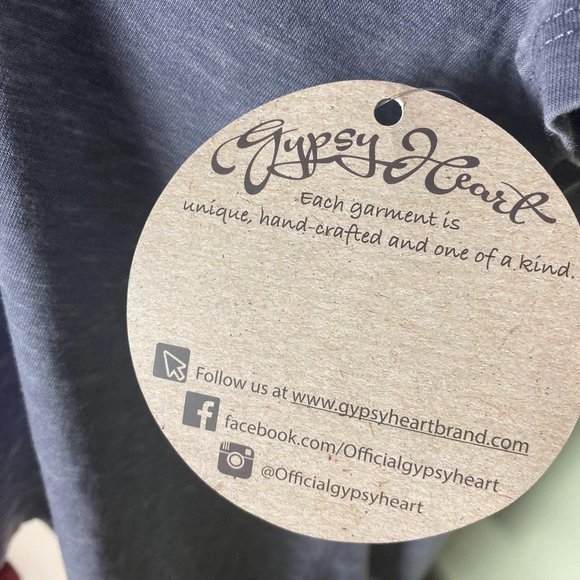 Gypsy Heart Short Sleeve Loose Grey Hi-Lo Top - NWT - Picture 3 of 7